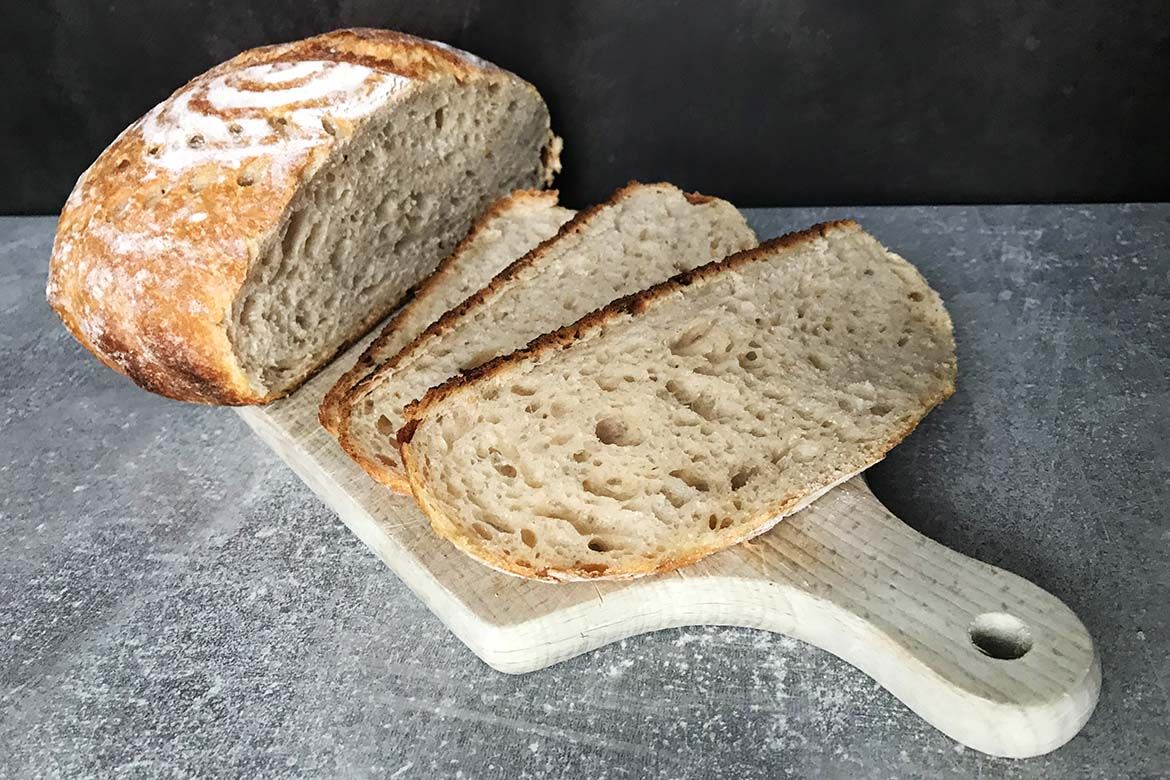 Kváskový biely chlieb
