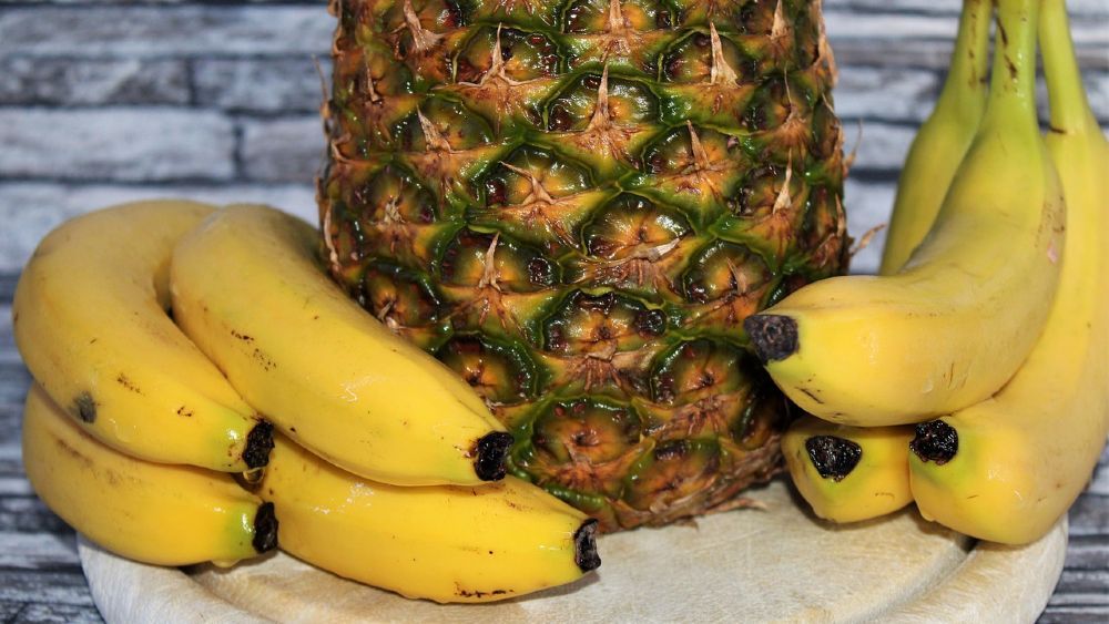banány a ananás sú zdrojom horčíka